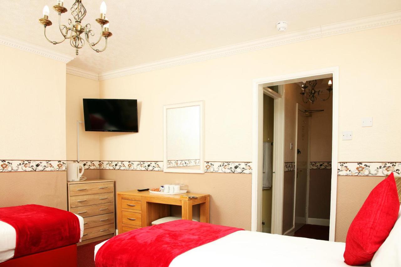 The Columbia Hotel Wellingborough Exterior foto